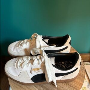 Puma Palermo White and Black Casual Sneakers